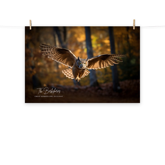 Wall Art: 'Great Horned Owl in Flight' Poster