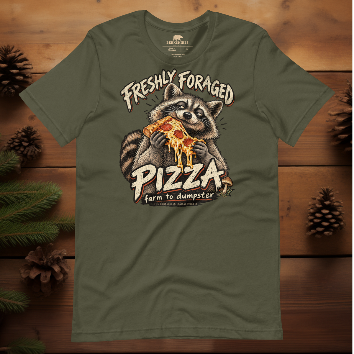 Raccoon with Pizza